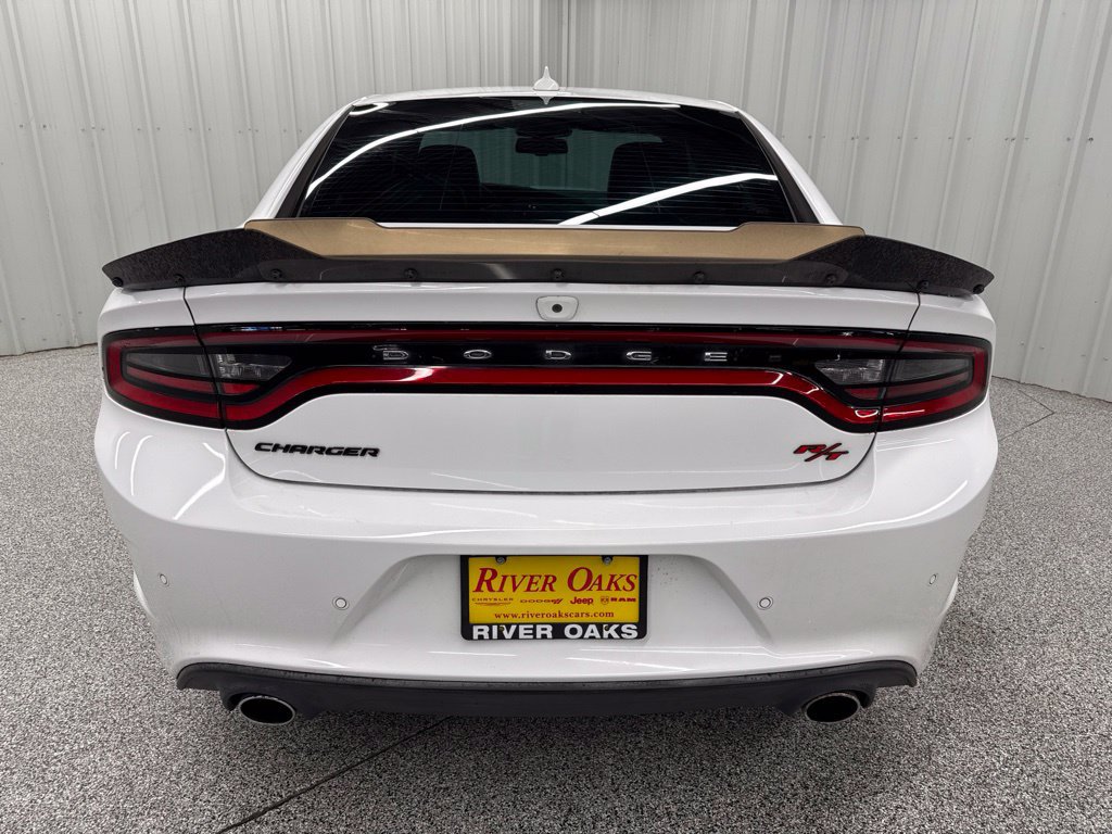 Used 2018 Dodge Charger R/T Scat Pack RWD image 6