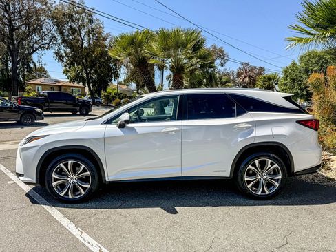 Used 2019 Lexus RX 450hL Premium w/ Premium Package AWD/4WD image 13
