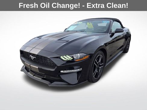 Used 2018 Ford Mustang Premium image 3