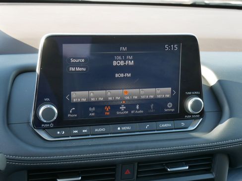 Used 2023 Nissan Rogue SV image 22