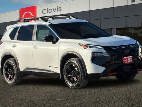 New 2026 Nissan Rogue SV image 10