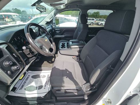 Used 2018 Chevrolet Silverado 1500 LT w/ Trailering Package image 5