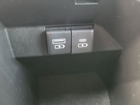 Used 2024 Toyota Camry LE image 24