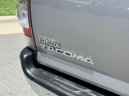 Used 2015 Toyota Tacoma 2WD Access Cab w/ SR5 Package image 11