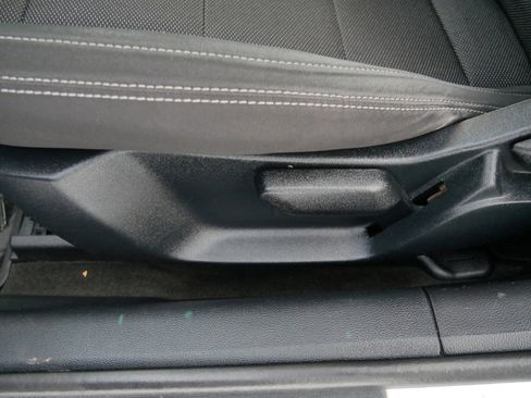 Used 2016 Ford Mustang Convertible image 17