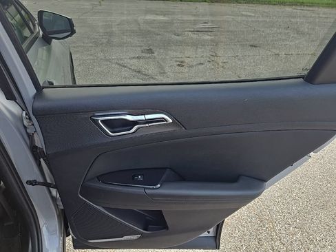 Used 2023 Kia Sportage SX FWD image 21
