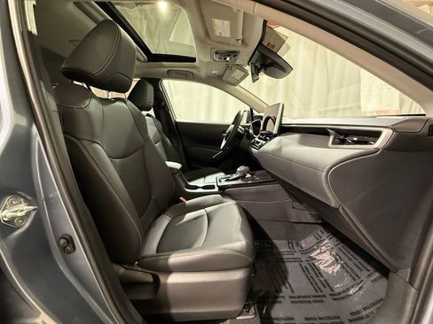 Certified 2026 Toyota Corolla Cross XLE w/ Convenience Package image 23