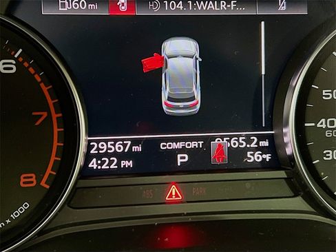 Used 2022 Audi Q5 2.0T Premium w/ Convenience Package image 13