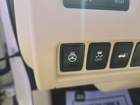 Used 2018 Nissan Murano Platinum image 14