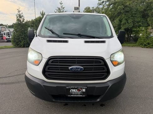 Used 2015 Ford Transit 250 130 Low Roof RWD image 10