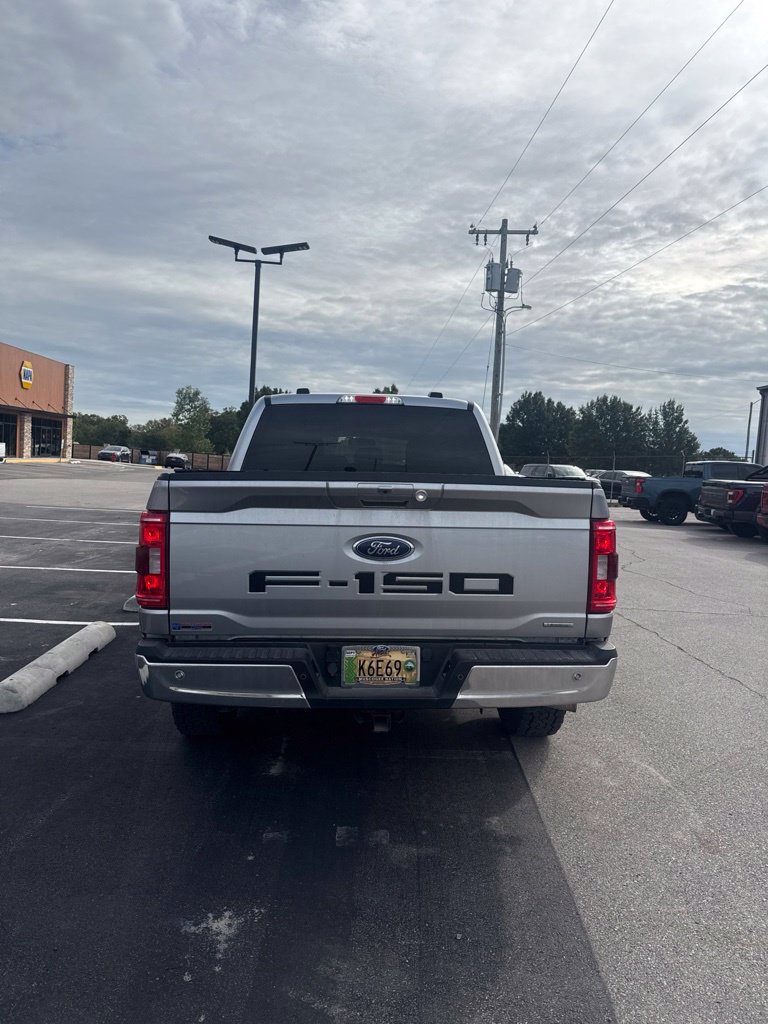 Used 2022 Ford F150 XLT w/ Equipment Group 302A High AWD/4WD image 10
