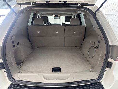 Used 2011 Jeep Grand Cherokee Laredo image 13