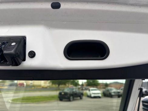 Used 2024 Toyota Prius LE FWD image 30