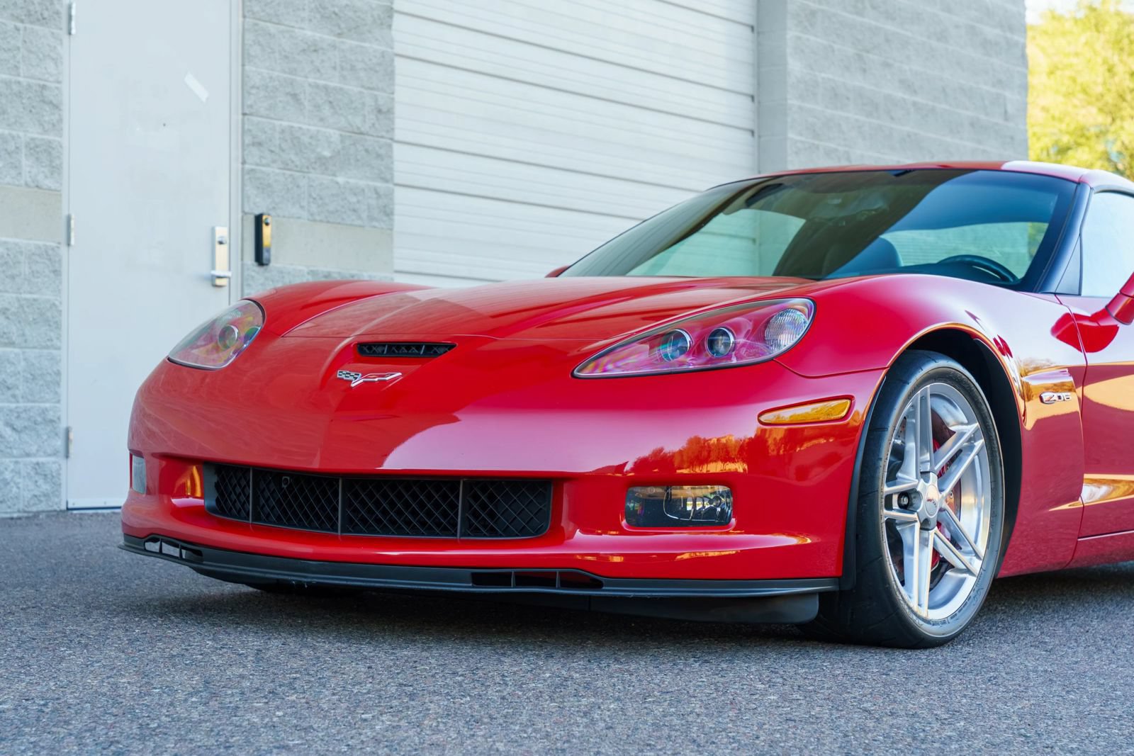 Used 2006 Chevrolet Corvette Z06 w/ Preferred Equipment Group RWD image 34