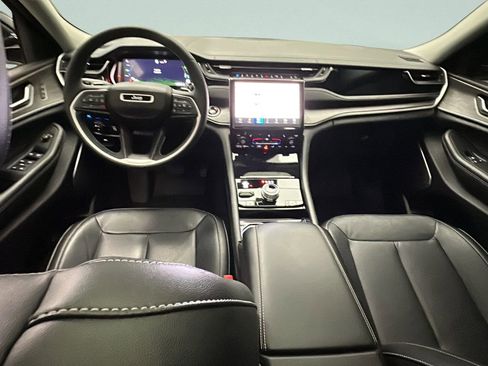 Used 2022 Jeep Grand Cherokee Limited 4xe image 21