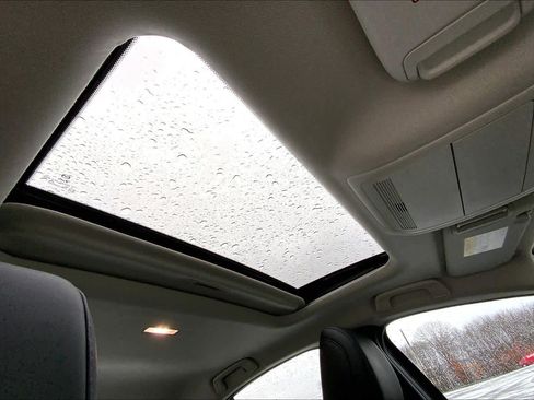 Used 2022 MAZDA MAZDA3 s image 13