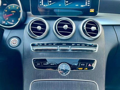 Used 2021 Mercedes-Benz C 300 4MATIC Sedan image 29