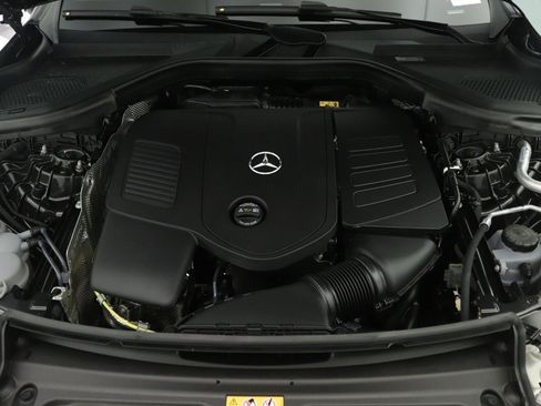 New 2026 Mercedes-Benz GLC 300 image 11