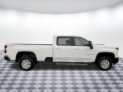 Used 2025 Chevrolet Silverado 3500 LT w/ Convenience Package image 2