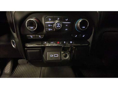 Used 2019 Chevrolet Silverado 1500 LT w/ All-Star Edition image 13