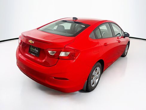 Used 2017 Chevrolet Cruze LS image 9