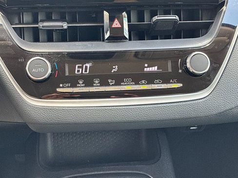 Certified 2025 Toyota Corolla LE FWD image 20