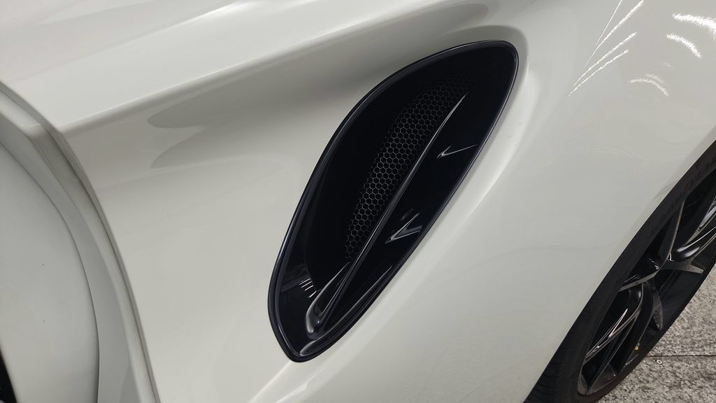 Used 2026 Lotus Emira SE RWD image 31