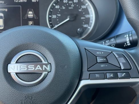 New 2025 Nissan Versa SV w/ Trunk Package image 22