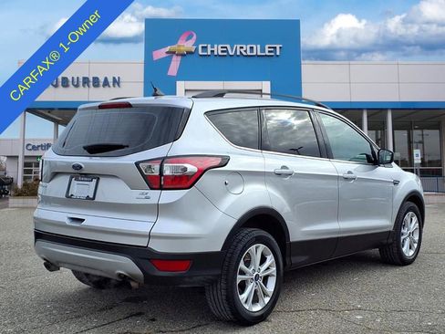 Used 2018 Ford Escape SE w/ Ford Safe & Smart Package image 6