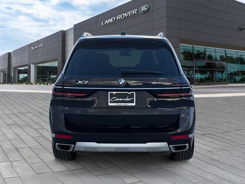 Used 2023 BMW X7 xDrive40i w/ Premium Package AWD/4WD image 4