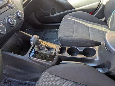 Used 2018 Kia Forte LX image 16