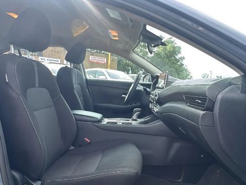Used 2025 Nissan Sentra SV w/ All-Weather Package FWD image 24