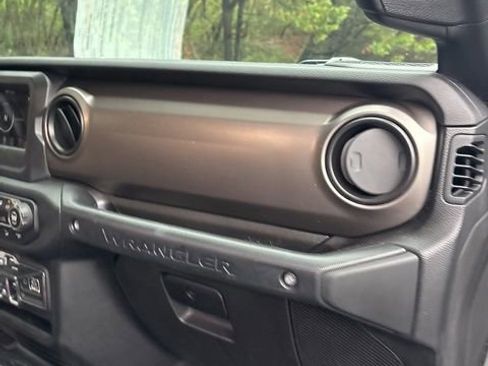 Used 2020 Jeep Wrangler Unlimited Willys image 36