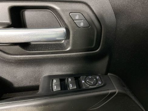 Used 2019 Chevrolet Silverado 1500 Custom w/ Custom Convenience Package image 13