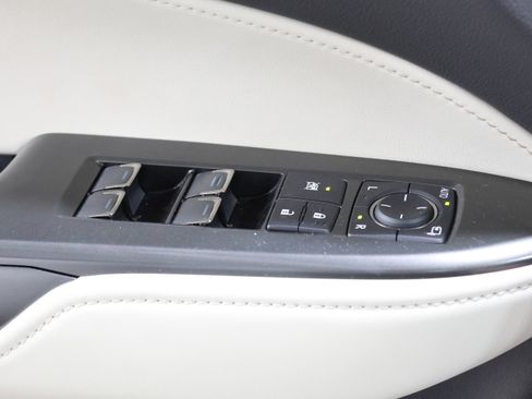 Used 2025 Lexus NX 450h+ AWD w/ Luxury Package image 14