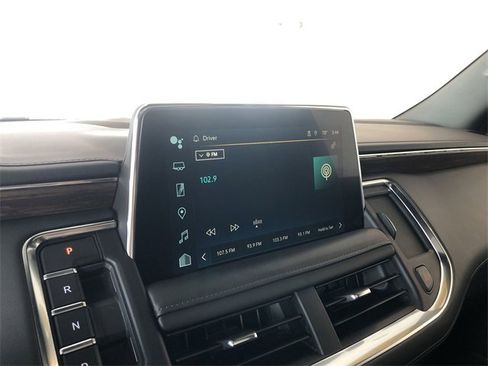 Certified 2024 Chevrolet Suburban High Country image 29