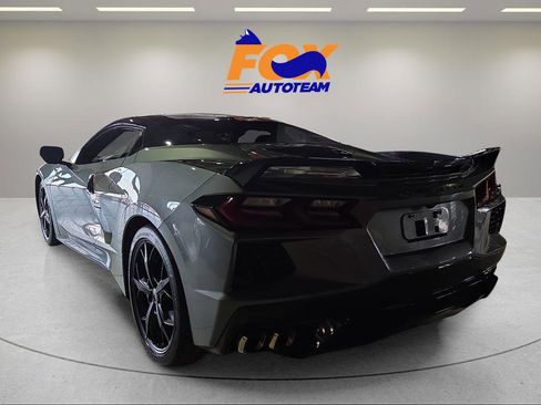 Used 2022 Chevrolet Corvette Stingray Premium Conv w/ Z51 Performance Package RWD image 3