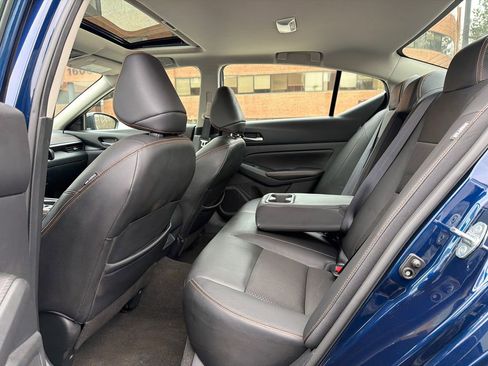 Used 2021 Nissan Altima 2.5 SR w/ SR Premium Package image 16