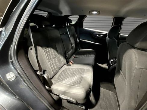 Used 2020 Chevrolet Blazer LT FWD image 22