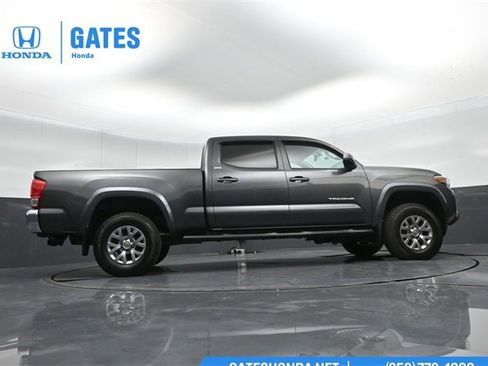Used 2017 Toyota Tacoma SR5 image 44