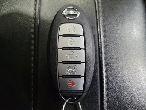 Used 2020 Nissan Rogue SL w/ Premium Package AWD/4WD image 32