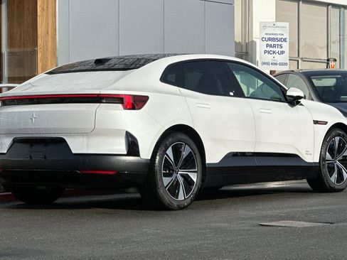 New 2026 Polestar Polestar 4 image 2