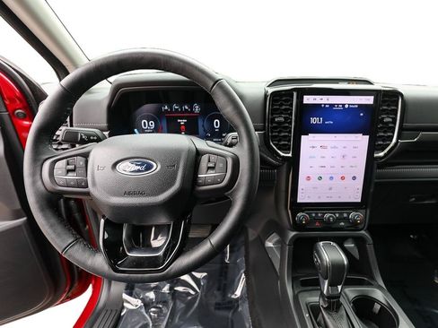 Certified 2025 Ford Ranger Lariat w/ FX4 Off-Road Package AWD/4WD image 13
