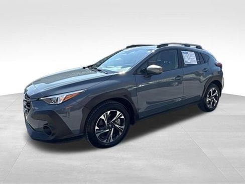 Used 2024 Subaru Crosstrek 2.0i Premium AWD/4WD image 3