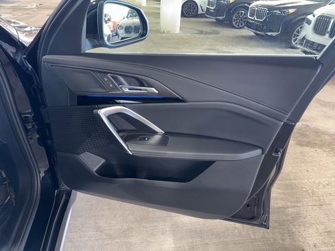 Used 2025 BMW X1 xDrive28i w/ Technology Package image 9