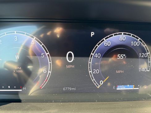 Used 2025 Jeep Grand Cherokee L Altitude image 9