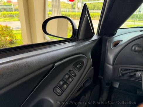 Used 2002 Ford Mustang Convertible RWD image 67