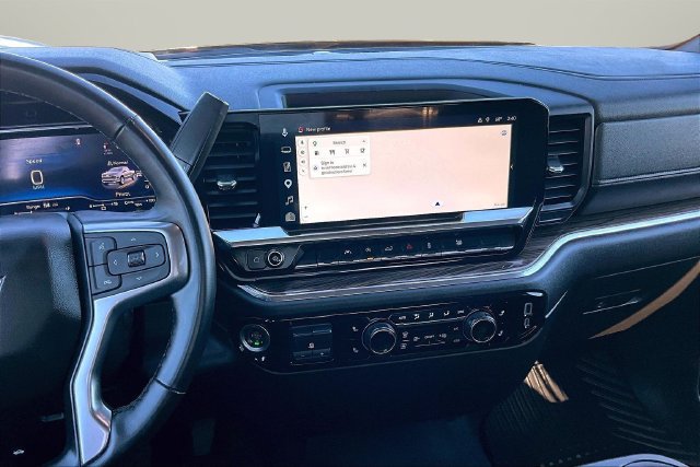 Used 2025 Chevrolet Silverado 1500 LT AWD/4WD image 6