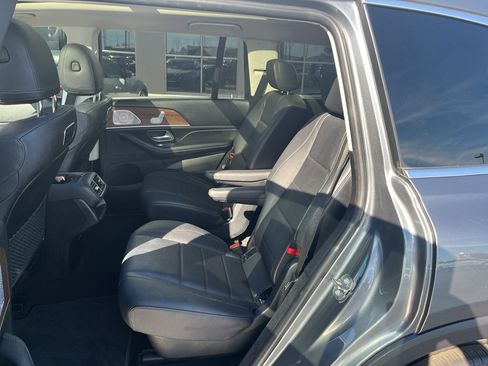 Used 2020 Mercedes-Benz GLS 450 4MATIC image 35