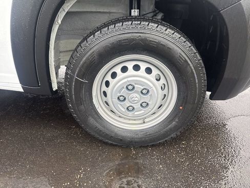 Used 2024 RAM ProMaster 2500 FWD image 33